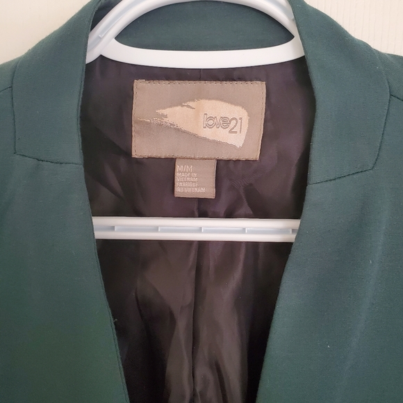 Cropped Green Blazer - Picture 3 of 6